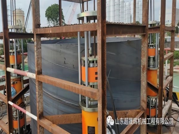 中山西環A段永寧互通深水冷凝池樁基護筒下放工程