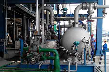 肯富來液環泵機組在石化行業便用現場