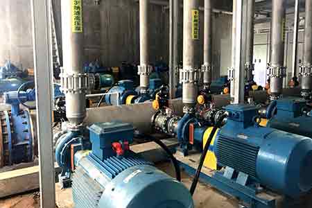 KCC系列化工離心泵和KPS系列單級(jí)雙吸離心泵在三水佳利達(dá)污水處理有限公司使用現(xiàn)場