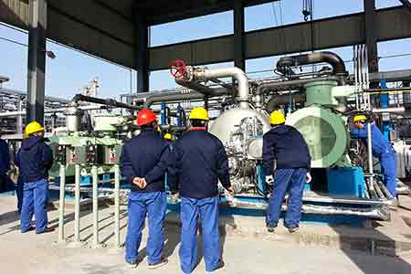 肯富來兩級串聯火炬氣回收液環壓縮機組在陜西延長石油集團使用現場